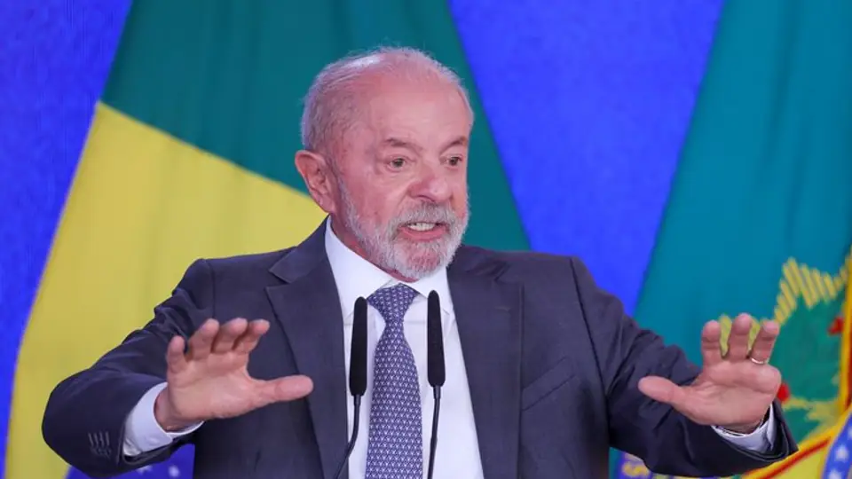 O presidente Lula discursa no Palácio do Planalto durante o anúncio das medidas para MEIs